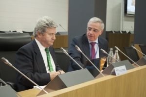 D. Fernando Burgaz, Dir. Gral. Industria Alimentaria y D. Francisco Vallejo, Presidente ANEABE