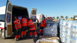 Agua envasada banco solidario de agua Cruz Roja